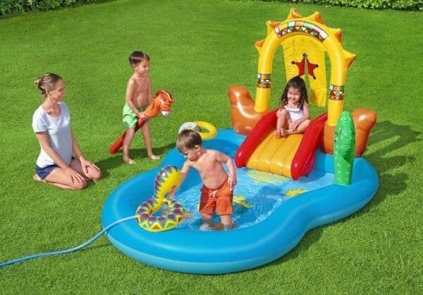 בריכת פעילות מתנפחת המערב הפרוע עם מגלשה (264X188X140 סמ) 53118 BESTWAY