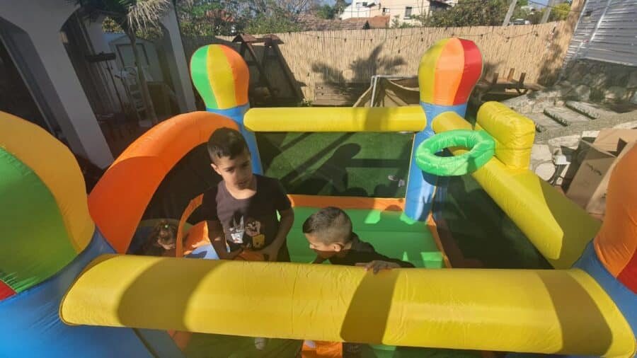 ⁦מקפצת כדורים מתנפחת בגודל בינוני D3620⁩ – תמונה ⁦7⁩